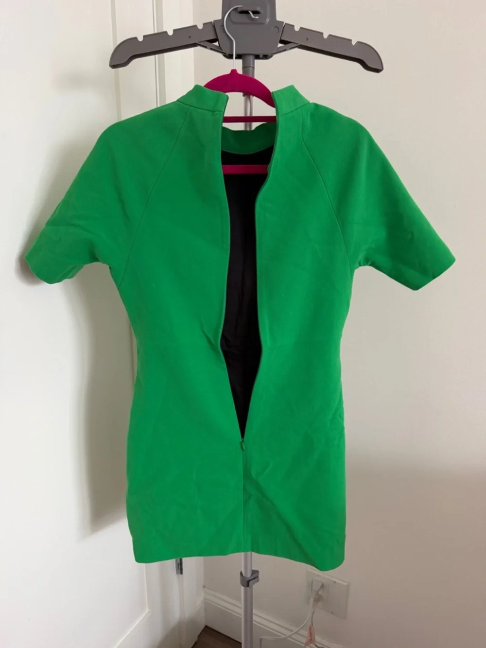 Zara Bright Green Short Sleeve Mini Dress - Picture 4 of 4